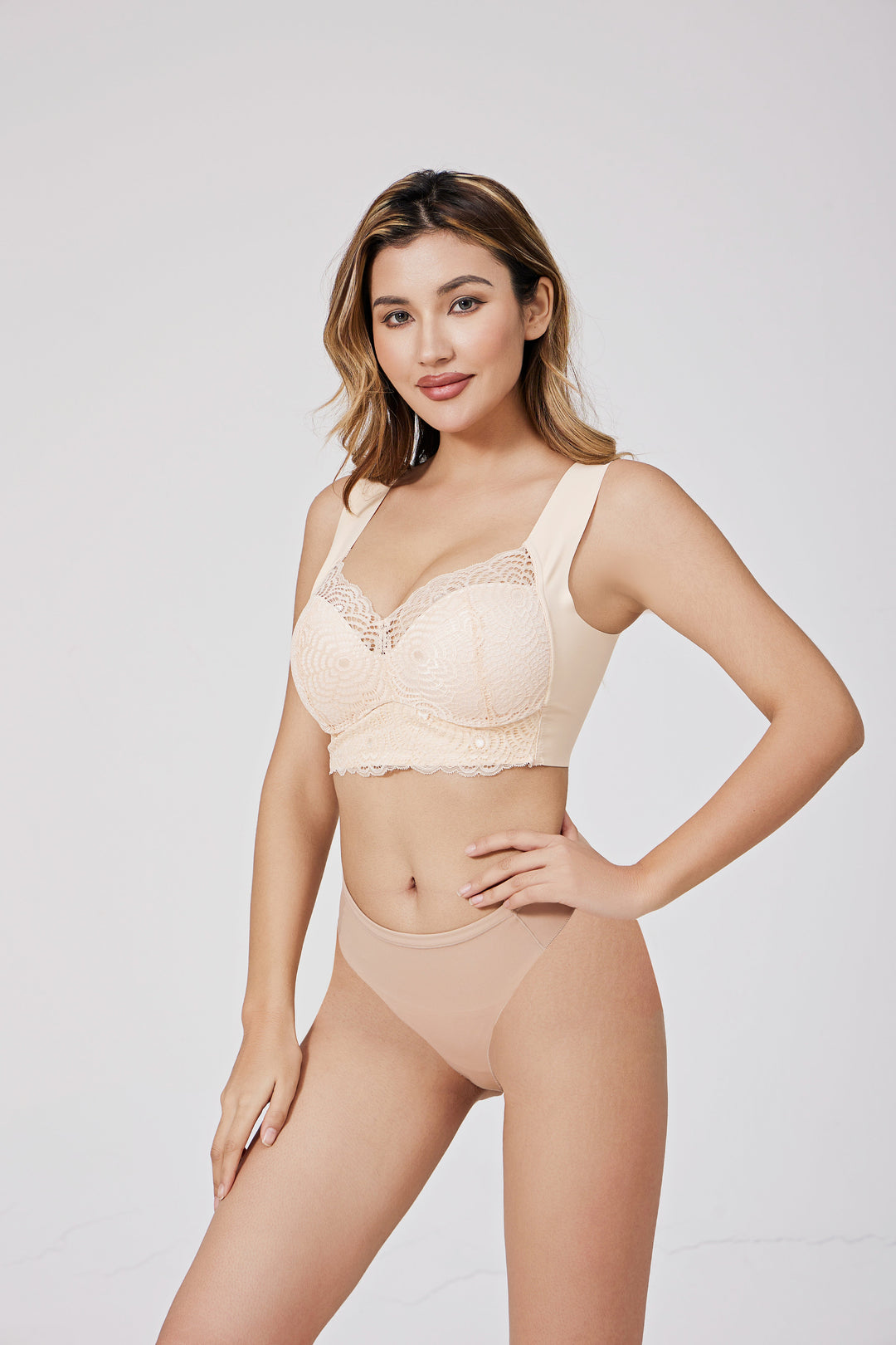 Zena. Comfortabele & ondersteunende push-up bh 1+ 1 GRATIS